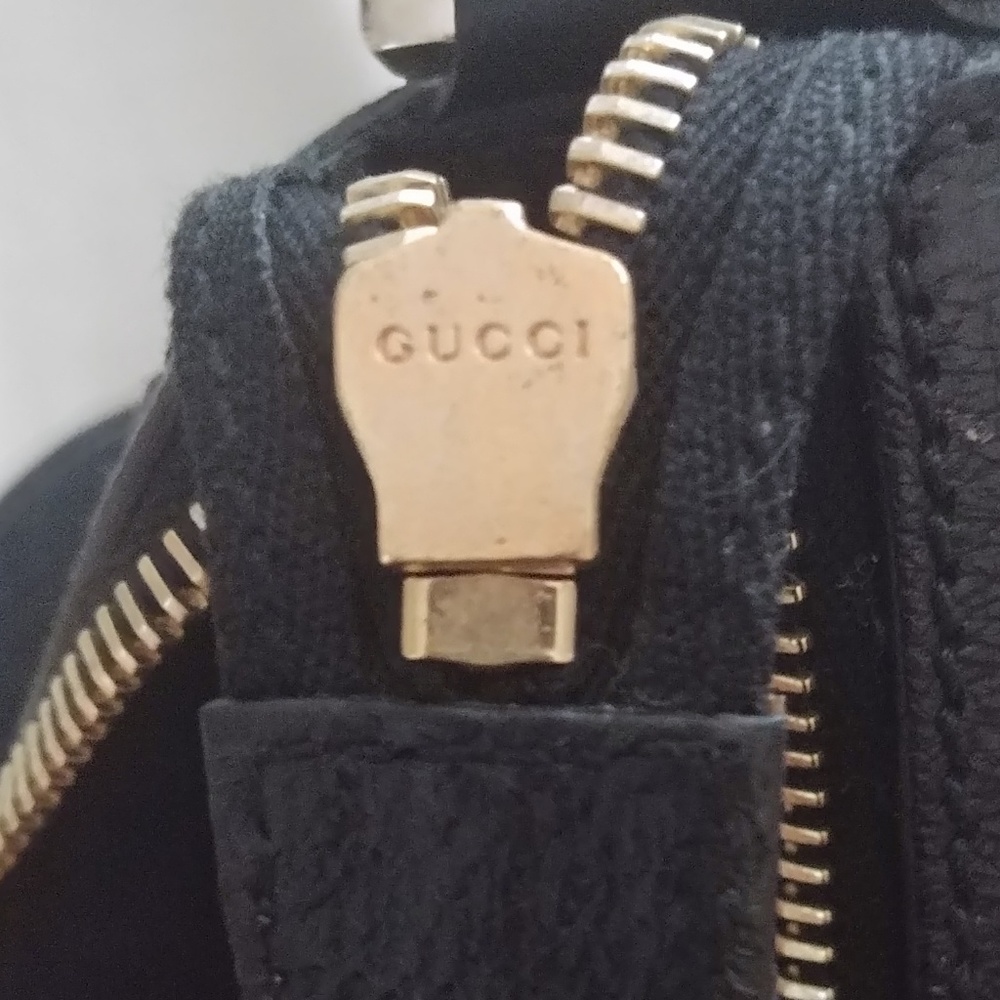 Authentic Gucci Canvas Hobo Shoulder Bag EUC - Picture 6 of 8